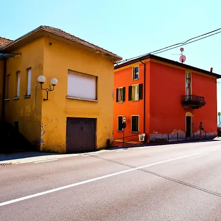 17 Sweet Apartment *